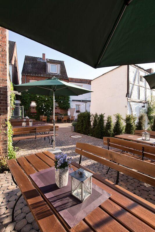 Hotel Zum Roten Tore Lüneburg Buitenkant foto